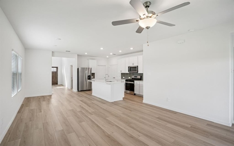 402 Blanton Street, McKinney, TX 75069, 4 Bedrooms Bedrooms, ,2 BathroomsBathrooms,Residential,For Sale,402 Blanton Street,0,20999442
