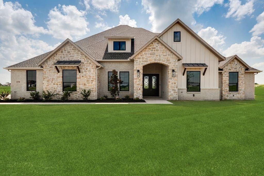 170 Maci Drive, Waxahachie, TX 75167, 4 Habitaciones Habitaciones , ,3 BañosBaños,Residential,En Venta,170 Maci Drive,21001827