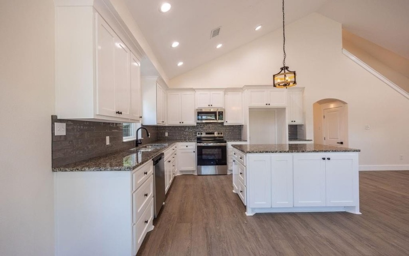 195 Tall Timber Trail, Whitney, TX 76692, 4 Habitaciones Habitaciones , ,3 BañosBaños,Residential,En Venta,195 Tall Timber Trail,21001828