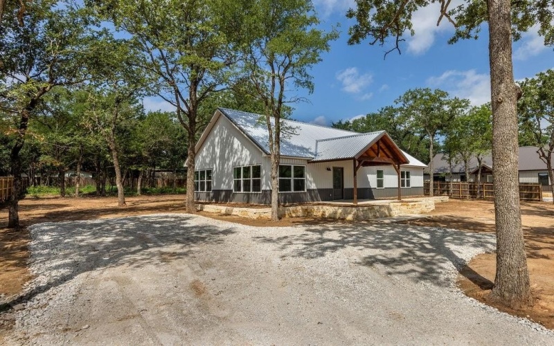195 Tall Timber Trail, Whitney, TX 76692, 4 Habitaciones Habitaciones , ,3 BañosBaños,Residential,En Venta,195 Tall Timber Trail,21001828