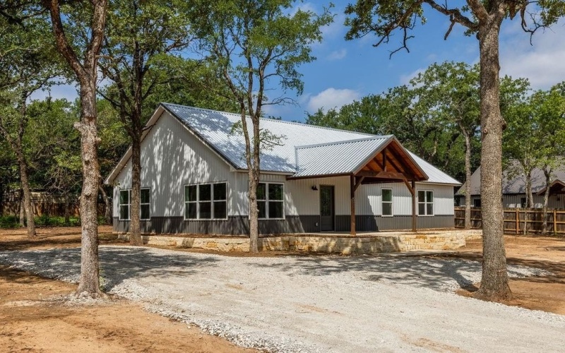 195 Tall Timber Trail, Whitney, TX 76692, 4 Habitaciones Habitaciones , ,3 BañosBaños,Residential,En Venta,195 Tall Timber Trail,21001828