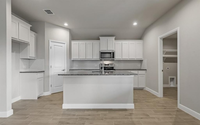 1506 WASHINGTON Street, Mansfield, TX 76063, 3 Habitaciones Habitaciones , ,2 BañosBaños,Residential,En Venta,1506 WASHINGTON Street,21002216