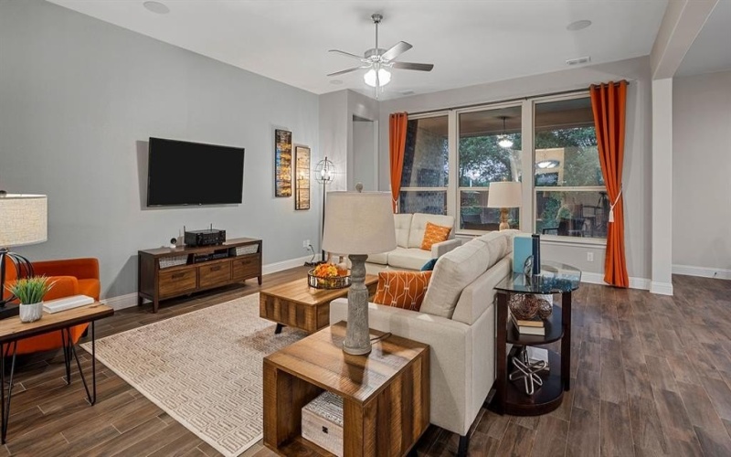 1411 SPEERS Drive, Mansfield, TX 76063, 4 Habitaciones Habitaciones , ,3 BañosBaños,Residential,En Venta,1411 SPEERS Drive,21002257