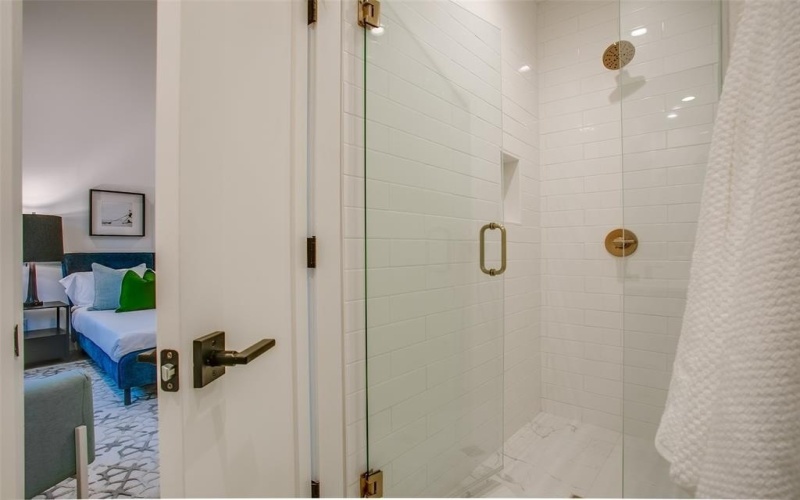 7207 Gaston Avenue #1006, Dallas, TX 75206, 2 Bedrooms Bedrooms, ,2 BathroomsBathrooms,Residential,For Sale,7207 Gaston Avenue,21003115