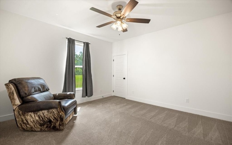 420 E 4th Street, Tolar, TX 76476, 4 Habitaciones Habitaciones , ,2 BañosBaños,Residential,En Venta,420 E 4th Street,21003121