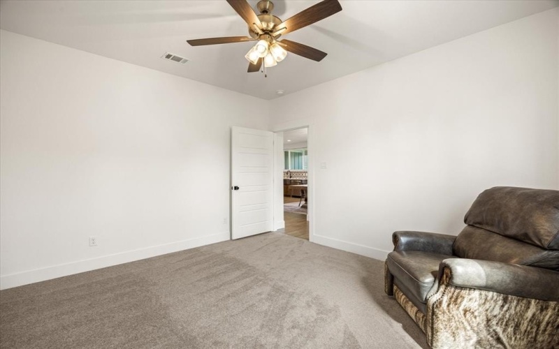 420 E 4th Street, Tolar, TX 76476, 4 Habitaciones Habitaciones , ,2 BañosBaños,Residential,En Venta,420 E 4th Street,21003121