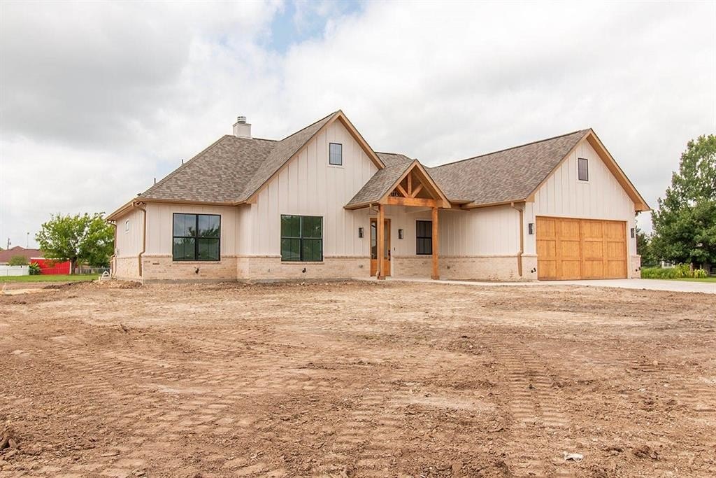1444 Water Oak Drive, Oak Ridge, TX 75142, 4 Habitaciones Habitaciones , ,2 BañosBaños,Residential,En Venta,1444 Water Oak Drive,21003276