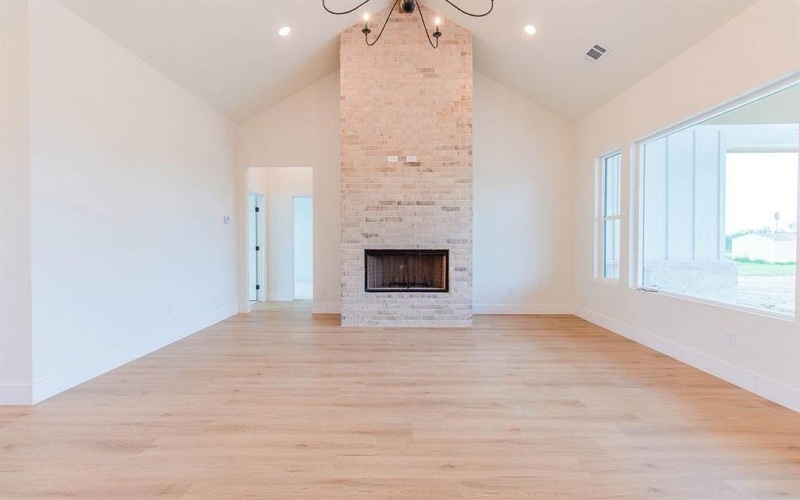 1444 Water Oak Drive, Oak Ridge, TX 75142, 4 Habitaciones Habitaciones , ,2 BañosBaños,Residential,En Venta,1444 Water Oak Drive,21003276