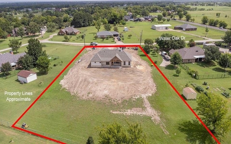1444 Water Oak Drive, Oak Ridge, TX 75142, 4 Habitaciones Habitaciones , ,2 BañosBaños,Residential,En Venta,1444 Water Oak Drive,21003276