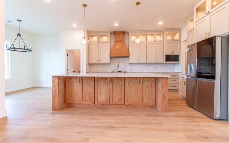 1444 Water Oak Drive, Oak Ridge, TX 75142, 4 Habitaciones Habitaciones , ,2 BañosBaños,Residential,En Venta,1444 Water Oak Drive,21003276