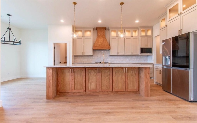 1444 Water Oak Drive, Oak Ridge, TX 75142, 4 Habitaciones Habitaciones , ,2 BañosBaños,Residential,En Venta,1444 Water Oak Drive,21003276