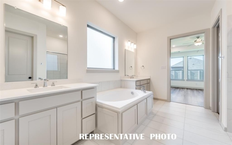 6924 Crystal Springs Drive, McKinney, TX 75070, 3 Bedrooms Bedrooms, ,3 BathroomsBathrooms,Residential,For Sale,6924 Crystal Springs Drive,21003609