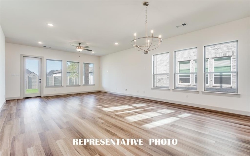 6924 Crystal Springs Drive, McKinney, TX 75070, 3 Bedrooms Bedrooms, ,3 BathroomsBathrooms,Residential,For Sale,6924 Crystal Springs Drive,21003609
