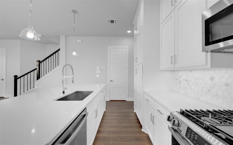 4825 Maxwell Drive, McKinney, TX 75071, 3 Bedrooms Bedrooms, ,2 BathroomsBathrooms,Residential,For Sale,4825 Maxwell Drive,0,21003622