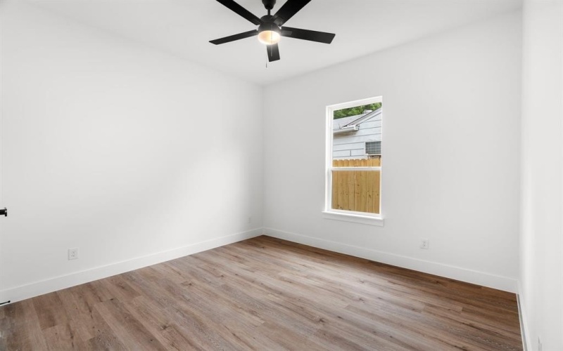 2227 Fordham Road, Dallas, TX 75216, 4 Habitaciones Habitaciones , ,2 BañosBaños,Residential,En Venta,2227 Fordham Road,21003665