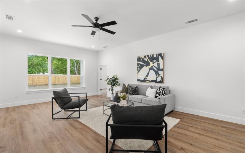 2227 Fordham Road, Dallas, TX 75216, 4 Habitaciones Habitaciones , ,2 BañosBaños,Residential,En Venta,2227 Fordham Road,21003665