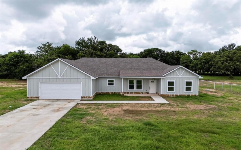 1206 Smyrna Meadows, Sunset, TX 76270, 3 Bedrooms Bedrooms, ,2 BathroomsBathrooms,Residential,For Sale,1206 Smyrna Meadows,21003698