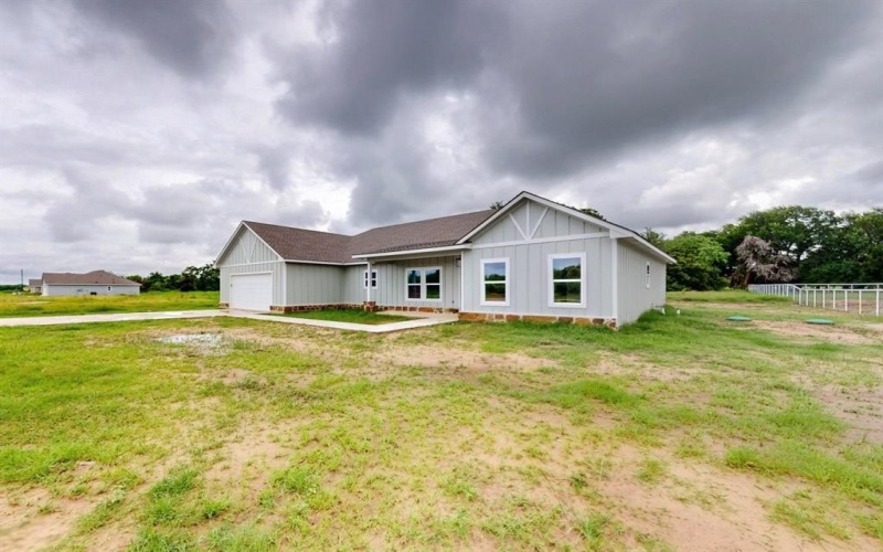 1206 Smyrna Meadows, Sunset, TX 76270, 3 Bedrooms Bedrooms, ,2 BathroomsBathrooms,Residential,For Sale,1206 Smyrna Meadows,21003698