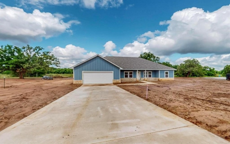 1210 Smyrna Meadows, Sunset, TX 76270, 3 Bedrooms Bedrooms, ,2 BathroomsBathrooms,Residential,For Sale,1210 Smyrna Meadows,21003727