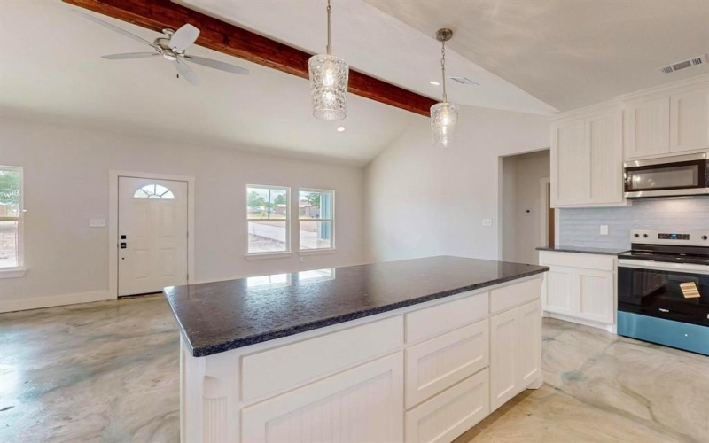 1210 Smyrna Meadows, Sunset, TX 76270, 3 Bedrooms Bedrooms, ,2 BathroomsBathrooms,Residential,For Sale,1210 Smyrna Meadows,21003727