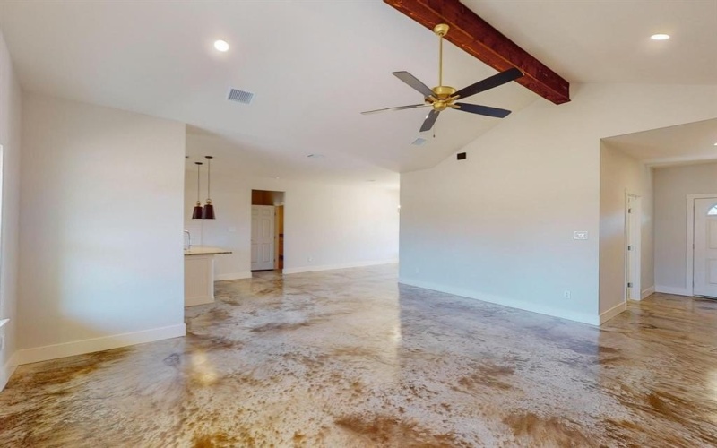1211 Smyrna Meadows, Sunset, TX 76270, 3 Bedrooms Bedrooms, ,2 BathroomsBathrooms,Residential,For Sale,1211 Smyrna Meadows,21003741