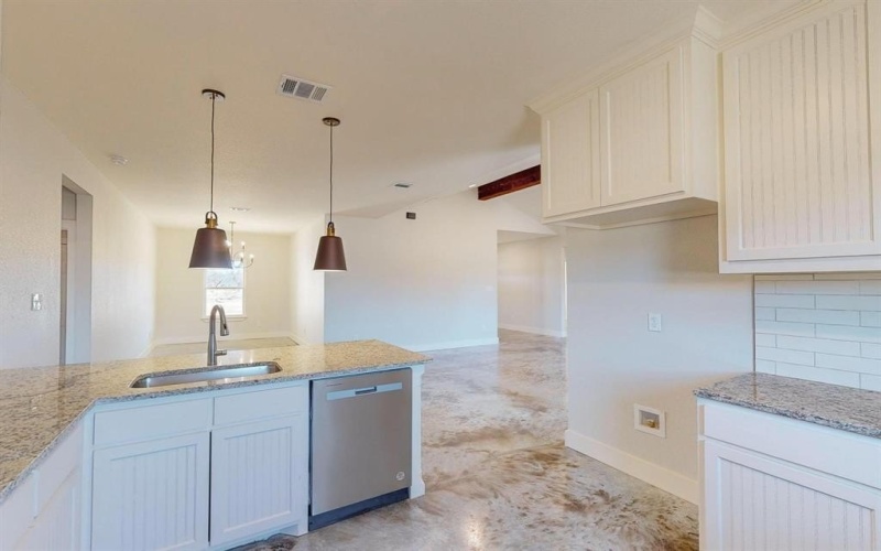 1211 Smyrna Meadows, Sunset, TX 76270, 3 Bedrooms Bedrooms, ,2 BathroomsBathrooms,Residential,For Sale,1211 Smyrna Meadows,21003741