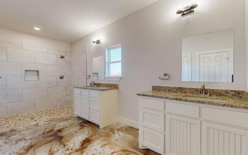 1211 Smyrna Meadows, Sunset, TX 76270, 3 Bedrooms Bedrooms, ,2 BathroomsBathrooms,Residential,For Sale,1211 Smyrna Meadows,21003741