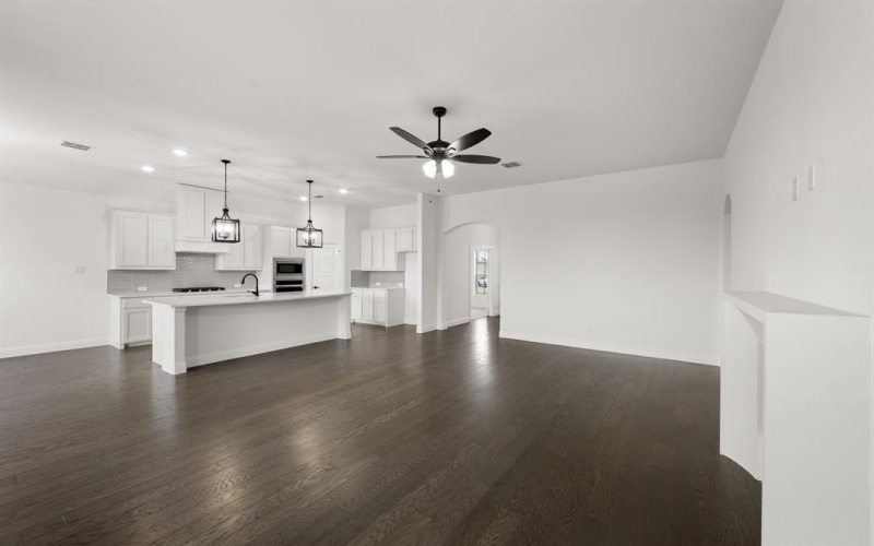 7725 Sweet Sorghum Street, Joshua, TX 76058, 4 Habitaciones Habitaciones , ,2 BañosBaños,Residential,En Venta,7725 Sweet Sorghum Street,0,21004106