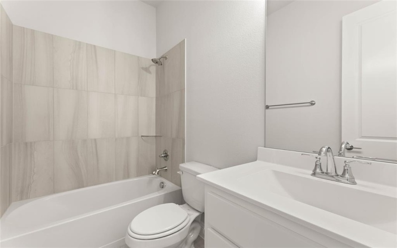 1015 Moss Grove Trail, Justin, TX 76247, 4 Bedrooms Bedrooms, ,3 BathroomsBathrooms,Residential,For Sale,1015 Moss Grove Trail,0,21004299