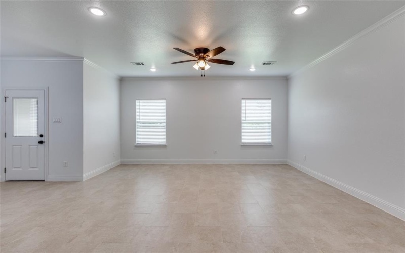 4336 Avenue H, Fort Worth, TX 76105, 3 Bedrooms Bedrooms, ,2 BathroomsBathrooms,Residential,For Sale,4336 Avenue H,21004312