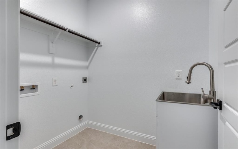 4336 Avenue H, Fort Worth, TX 76105, 3 Bedrooms Bedrooms, ,2 BathroomsBathrooms,Residential,For Sale,4336 Avenue H,21004312