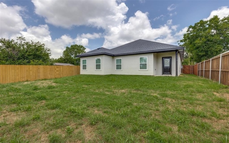 4336 Avenue H, Fort Worth, TX 76105, 3 Bedrooms Bedrooms, ,2 BathroomsBathrooms,Residential,For Sale,4336 Avenue H,21004312