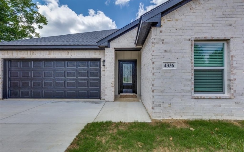4336 Avenue H, Fort Worth, TX 76105, 3 Bedrooms Bedrooms, ,2 BathroomsBathrooms,Residential,For Sale,4336 Avenue H,21004312