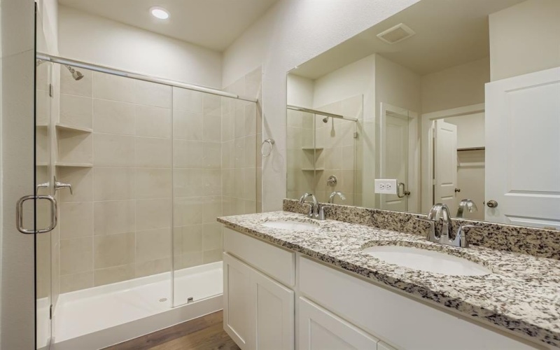 480 Suffolk Drive, Ferris, TX 75125, 4 Habitaciones Habitaciones , ,2 BañosBaños,Residential,En Venta,480 Suffolk Drive,0,21003313