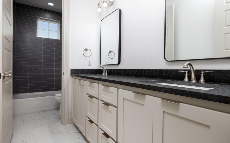 10 YUEL Court, Canyon, TX 79015-1127, 3 Bedrooms Bedrooms, ,2 BathroomsBathrooms,Residential,For Sale,10 YUEL Court,0,25-6421