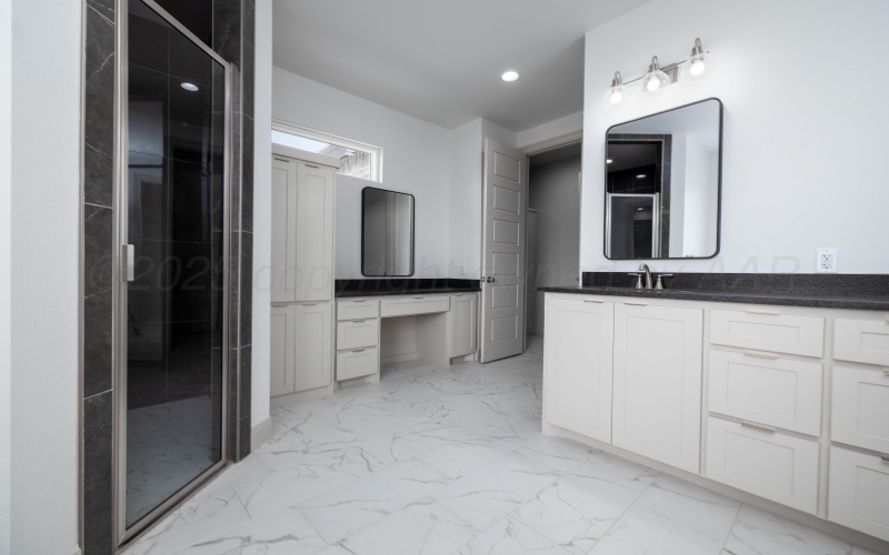 10 YUEL Court, Canyon, TX 79015-1127, 3 Bedrooms Bedrooms, ,2 BathroomsBathrooms,Residential,For Sale,10 YUEL Court,0,25-6421