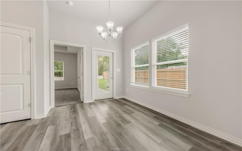 1801 PIN OAK Street, Bryan, TX 77801, 4 Habitaciones Habitaciones , ,3 BañosBaños,Residential,En Venta,1801 PIN OAK Street,0,25008078