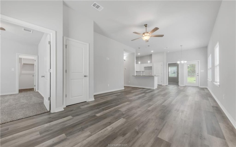 1805 PIN OAK Street, Bryan, TX 77801, 4 Bedrooms Bedrooms, ,3 BathroomsBathrooms,Residential,For Sale,1805 PIN OAK Street,0,25008082