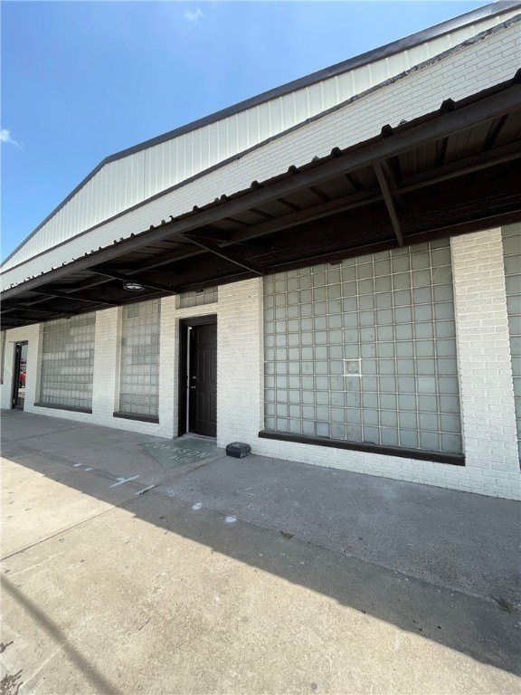 213 S Rachal Street, Sinton, TX 78387, 2 Bedrooms Bedrooms, ,Residential,For Sale,213 S Rachal Street,462176