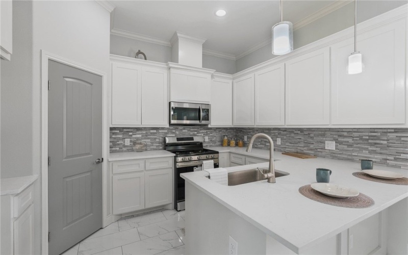 1025 Beechcraft Avenue, Corpus Christi, TX 78405, 3 Bedrooms Bedrooms, ,2 BathroomsBathrooms,Residential,For Sale,1025 Beechcraft Avenue,462178