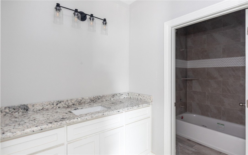 107 Moon Stone, Portland, TX 78374, 4 Bedrooms Bedrooms, ,2 BathroomsBathrooms,Residential,For Sale,107 Moon Stone,462186