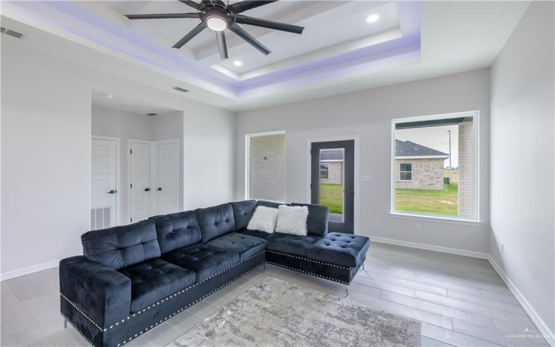 3600 Waccamaw Avenue, McAllen, TX 78504, 4 Habitaciones Habitaciones , ,2 BañosBaños,Residential,En Venta,3600 Waccamaw Avenue,476318