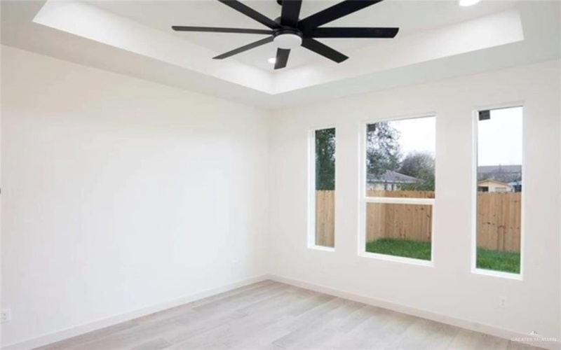 715 N Esperanza Street, Pharr, TX 78577, 3 Bedrooms Bedrooms, ,2 BathroomsBathrooms,Residential,For Sale,715 N Esperanza Street,476326