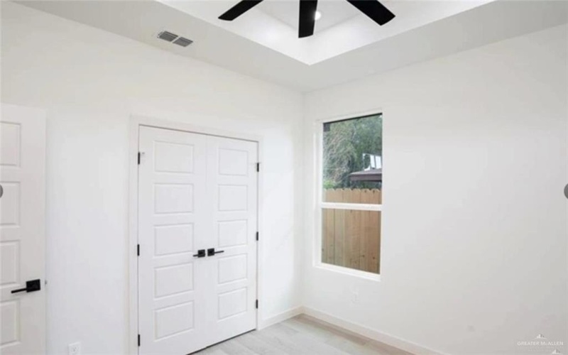 715 N Esperanza Street, Pharr, TX 78577, 3 Bedrooms Bedrooms, ,2 BathroomsBathrooms,Residential,For Sale,715 N Esperanza Street,476326