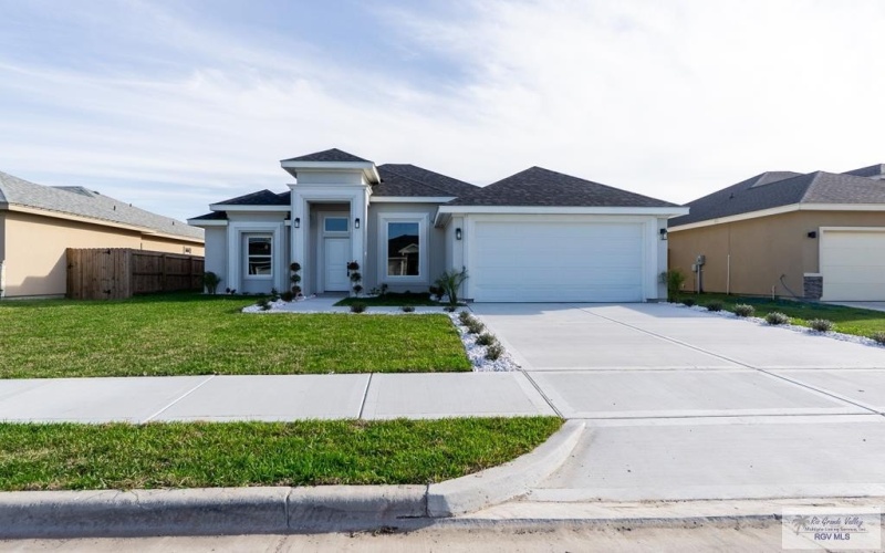 8813 SWAN LAKE DR ##27, HARLINGEN, TX 78552, 3 Habitaciones Habitaciones , ,2 BañosBaños,Residential,En Venta,8813 SWAN LAKE DR,29766916