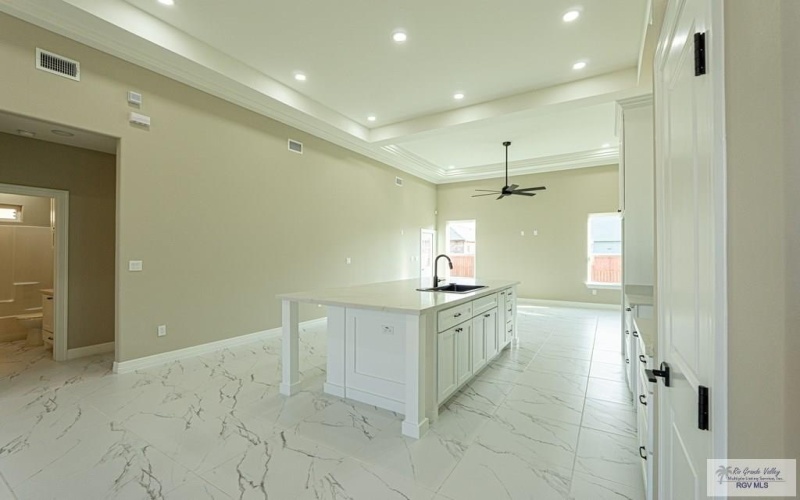 8813 SWAN LAKE DR ##27, HARLINGEN, TX 78552, 3 Habitaciones Habitaciones , ,2 BañosBaños,Residential,En Venta,8813 SWAN LAKE DR,29766916
