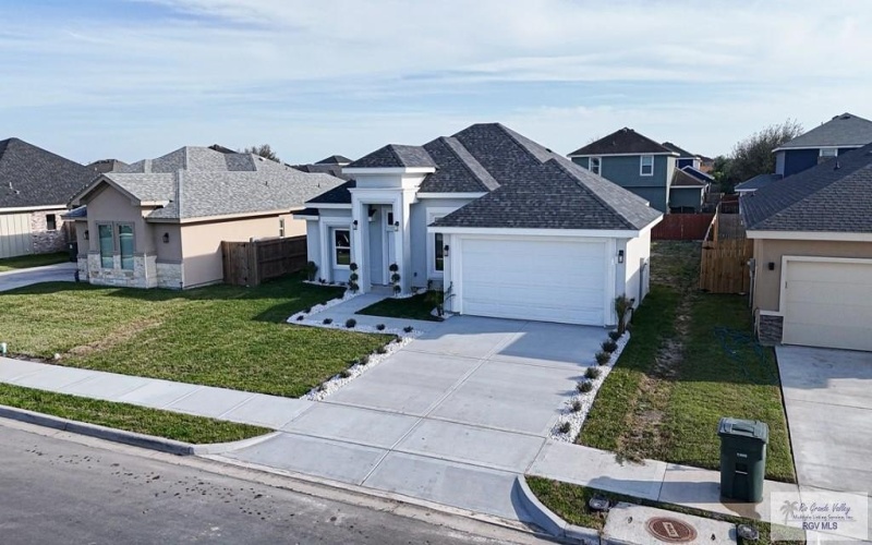 8813 SWAN LAKE DR ##27, HARLINGEN, TX 78552, 3 Habitaciones Habitaciones , ,2 BañosBaños,Residential,En Venta,8813 SWAN LAKE DR,29766916