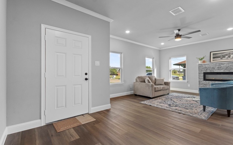 806 Melody Cir, Kaufman, TX 75142, 4 Bedrooms Bedrooms, ,2 BathroomsBathrooms,Residential,For Sale,806 Melody Cir,109363