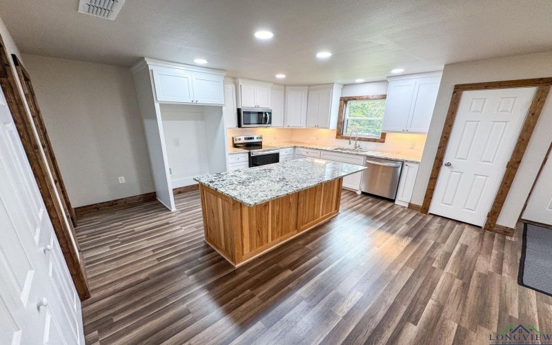 21 County Road 4449, Bivins, TX 75555, 4 Habitaciones Habitaciones , ,2 BañosBaños,Residential,En Venta,21 County Road 4449,0,20254996