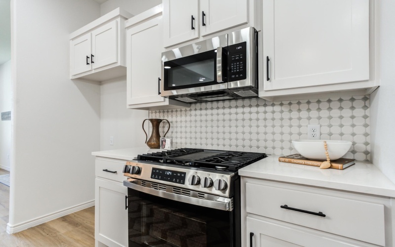 6949 12th Street, Lubbock, TX 79416, 3 Bedrooms Bedrooms, ,2 BathroomsBathrooms,Residential,For Sale,6949 12th Street,202557981